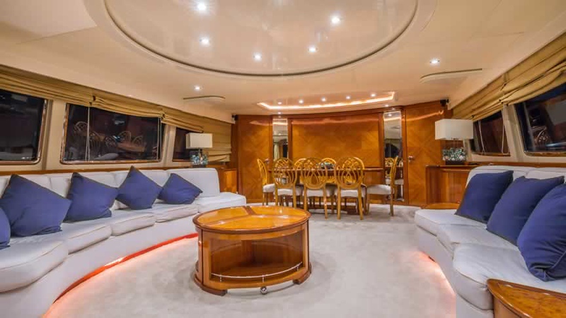 100ft Azimut “Millennium II” – Luxury Yacht Charter | Epic Hotel, Miami Beach 10 %Miami Yacht Rentals%