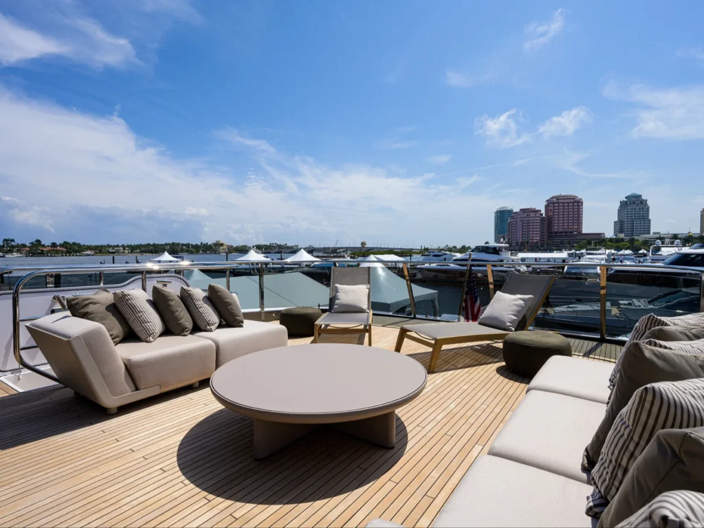 100ft Princess “Monopoly” Mega Yacht Charter Miami 🏨 1 %Miami Yacht Rentals%