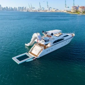 90ft Azimut “Day Dreaming” - Alquiler Barcos De Lujo | Miami | Feeling Yachty
