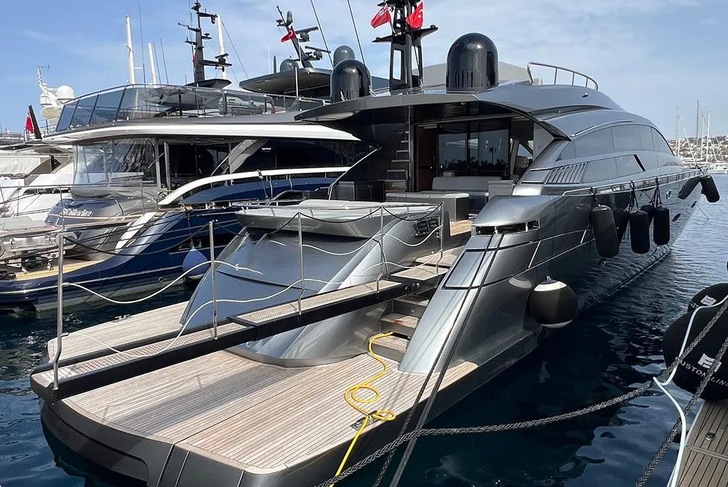 %MAlquiler de yates en Miami%