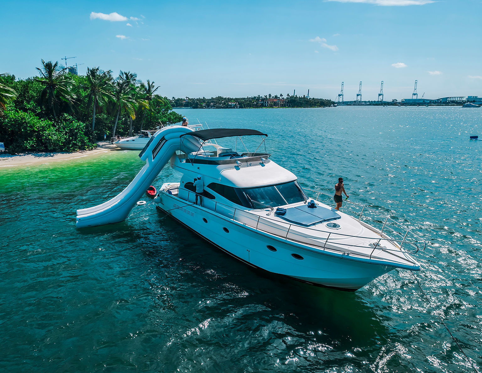 Cheapest yacht rentals in Miami 🎉 Find affordable yacht rentals, budget-friendly party boats & discounted charters with transparent pricing & no hidden fees. 91 60ft Rodman budget-friendly Miami yacht rental