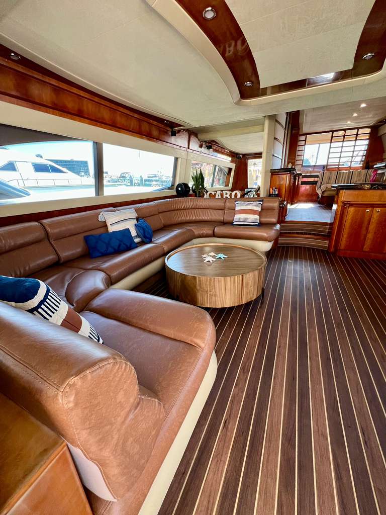 80ft Astondoa “El Patron” Yacht Charter | Miami Beach 💼 11 %Miami Yacht Rentals%