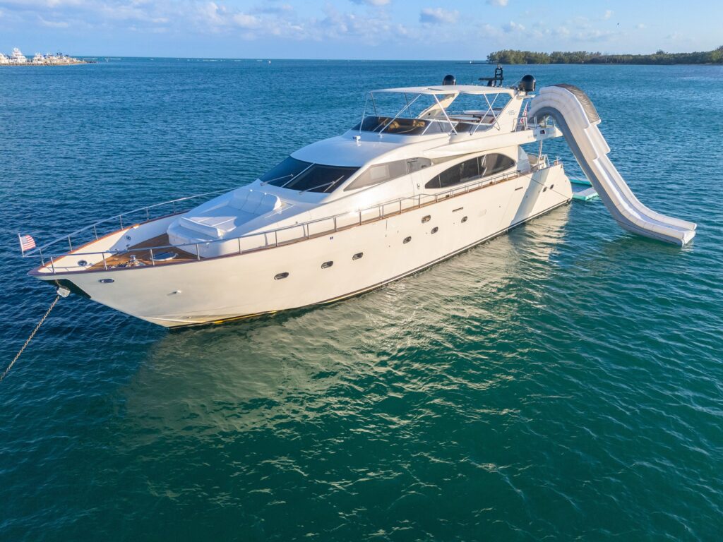 %MAlquiler de yates en Miami%