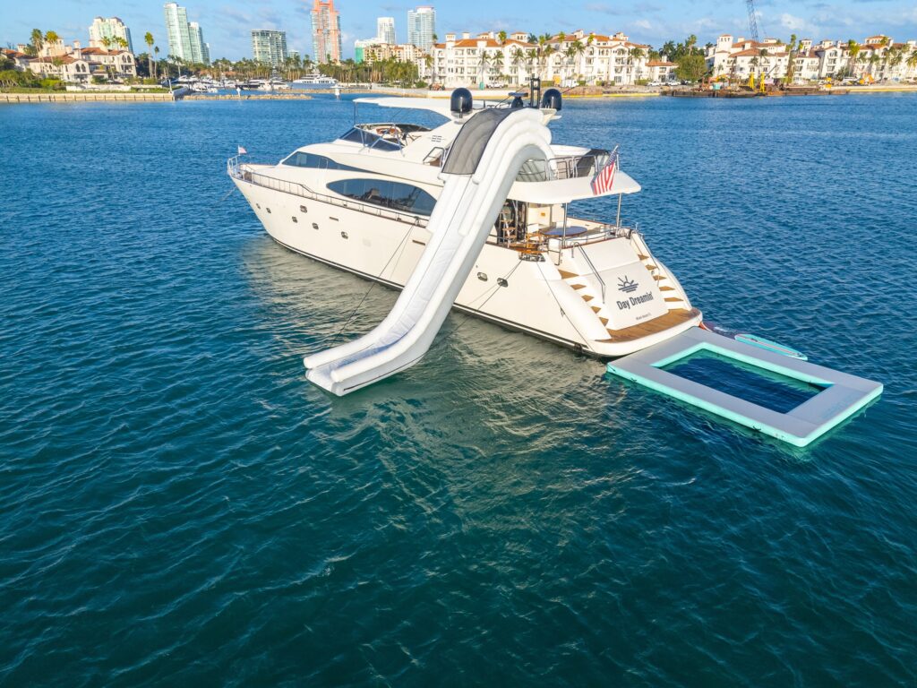 %MAlquiler de yates en Miami%