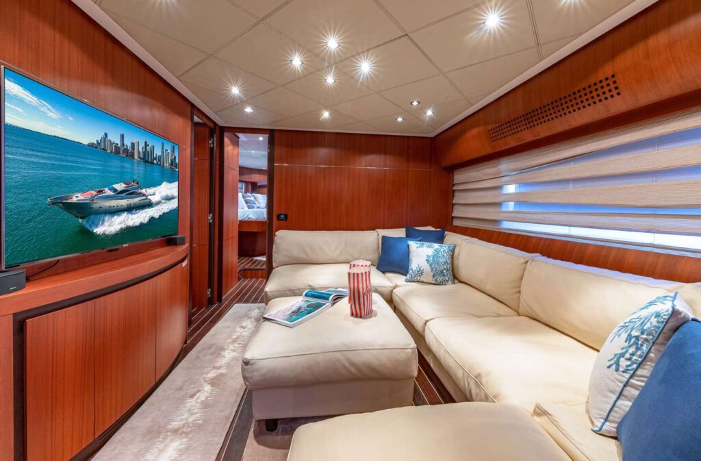 Alquiler de Yate Pershing Regal de 90 pies | Miami Beach 🚤 22 %MAlquiler de yates en Miami%