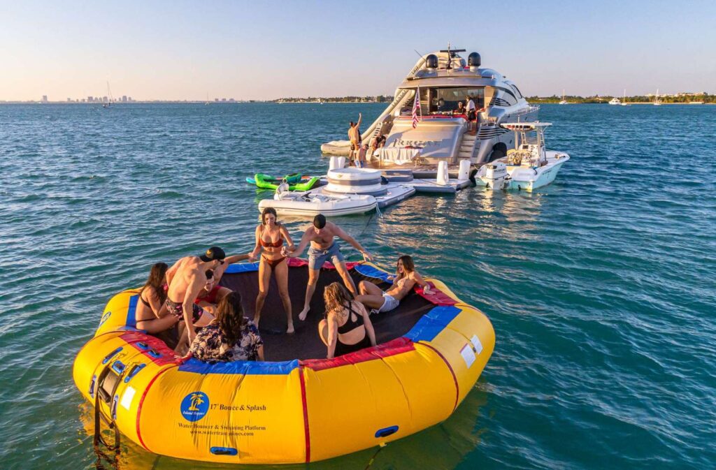 Alquiler de Yates Pershing Regal de 90 pies | Miami Beach 🚤 21 %MAlquiler de yates en Miami%