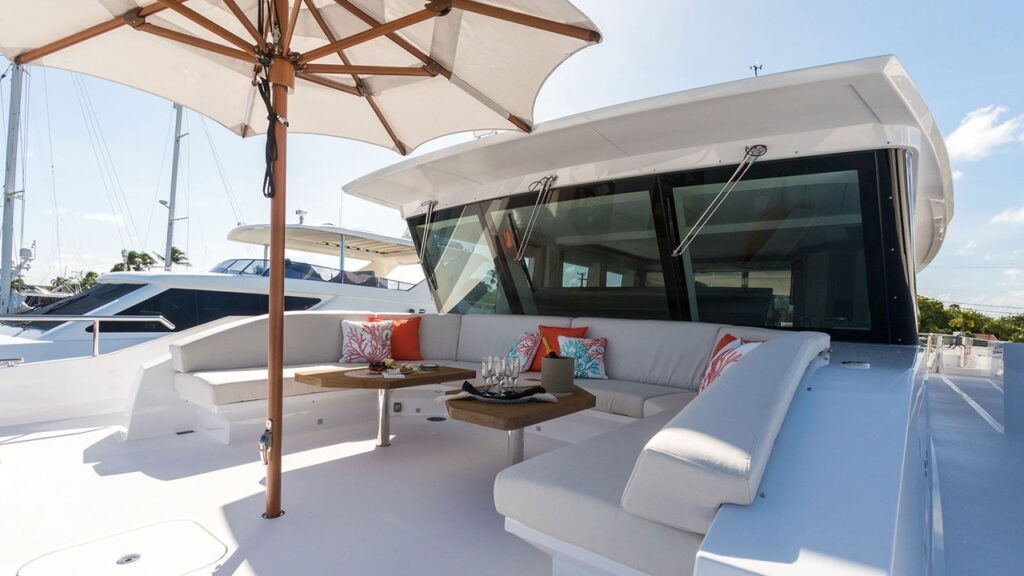 92ft Hargrave “Day One” Mega Yacht Charter | Miami Beach 🎉 11 %MAlquiler de yates en Miami%