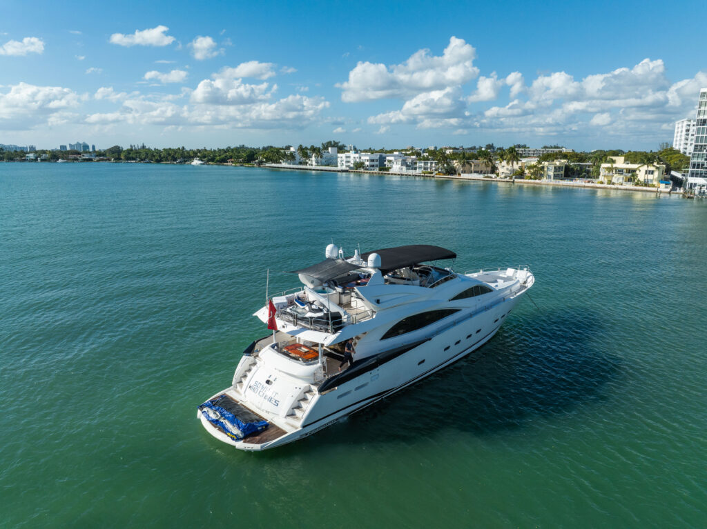 %MAlquiler de yates en Miami%