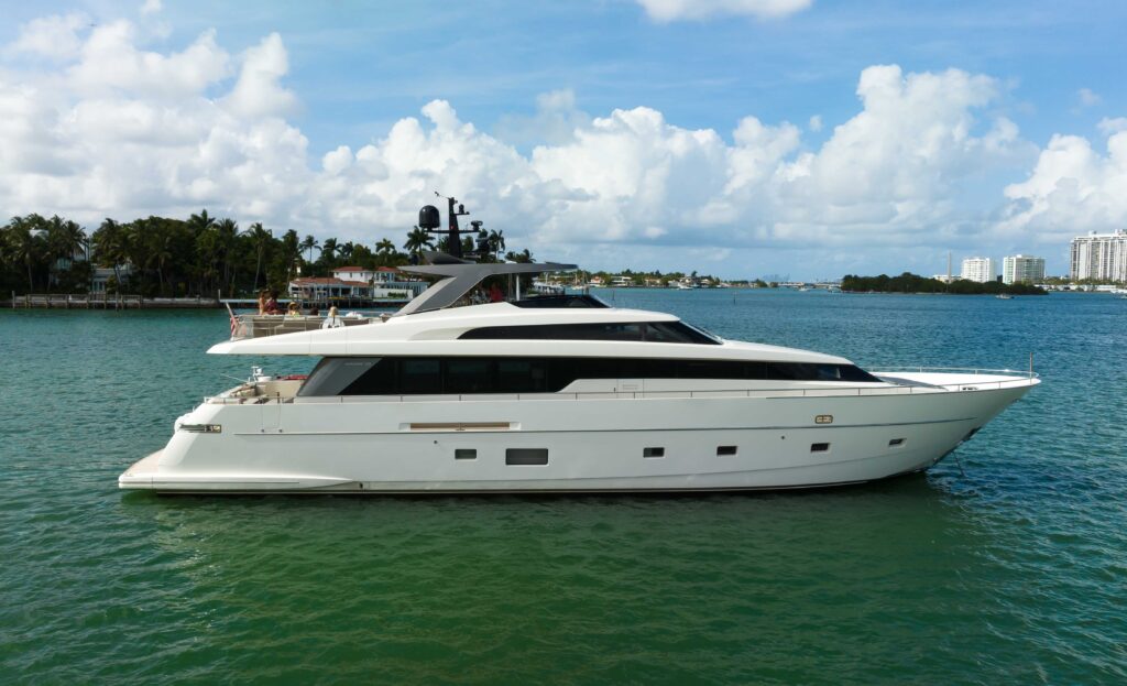%MAlquiler de yates en Miami%