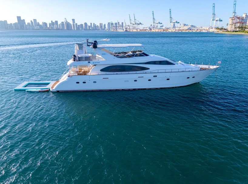 %MAlquiler de yates en Miami%