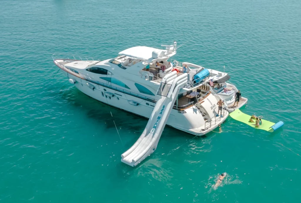 80ft Azimut “Grace” Yacht Charter | Miami Beach Experience 🌊 3 %Miami Yacht Rentals%
