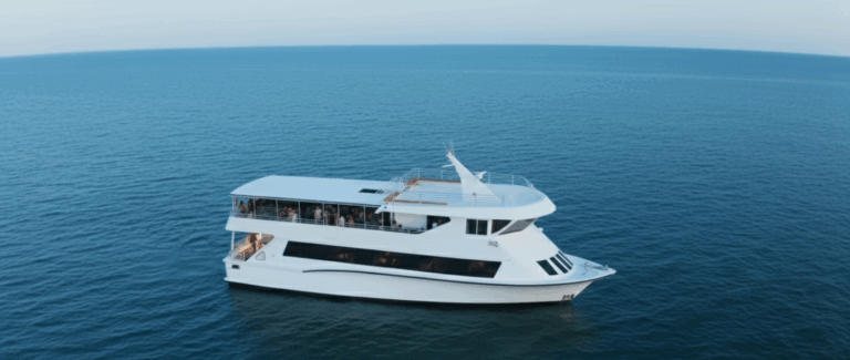 Large group yacht charters in Miami 🎉 Host 100+ guest events on multi-level yachts & party boats with catering, DJ, bar service & corporate setups. 7 %Miami Yacht Rentals%