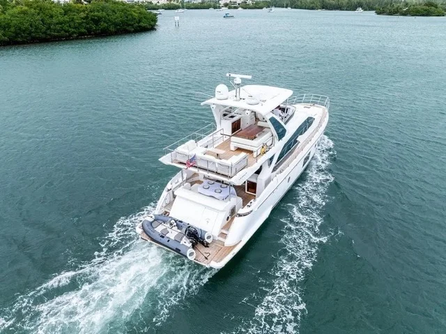 75ft Azimut “Le Grand Bleau” 💙 | Miami Luxury Yacht Charter — Free Hour 1 %Miami Yacht Rentals%