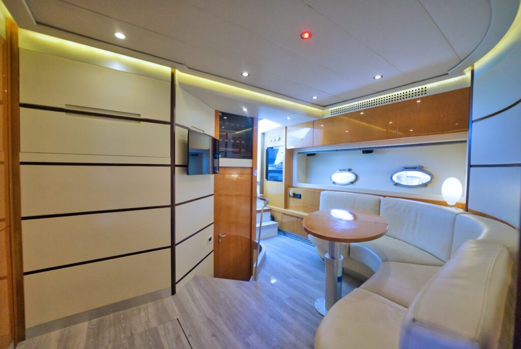 65ft Pershing “James Bond” – Feeling Yachty | Miami Yacht Rentals 6 %Miami Yacht Rentals%