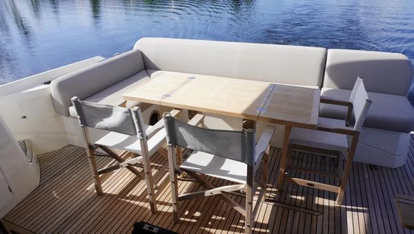 65ft Prestige “La Dolce Vita II” (2022) Alquiler de Yates - Venetian Marina 🔥 | Free Hour 10 %MAlquiler de yates en Miami%