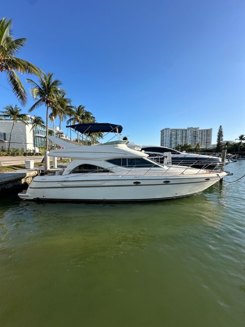 50ft Maxum “Miami Mistress” Alquiler de Yates 🥂 | Party Yacht Experience de $900 3 %MAlquiler de yates en Miami%