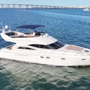 60ft Viking Princess Yacht Rental Miami 👑 | Exclusivo Charter Aventura desde $1000