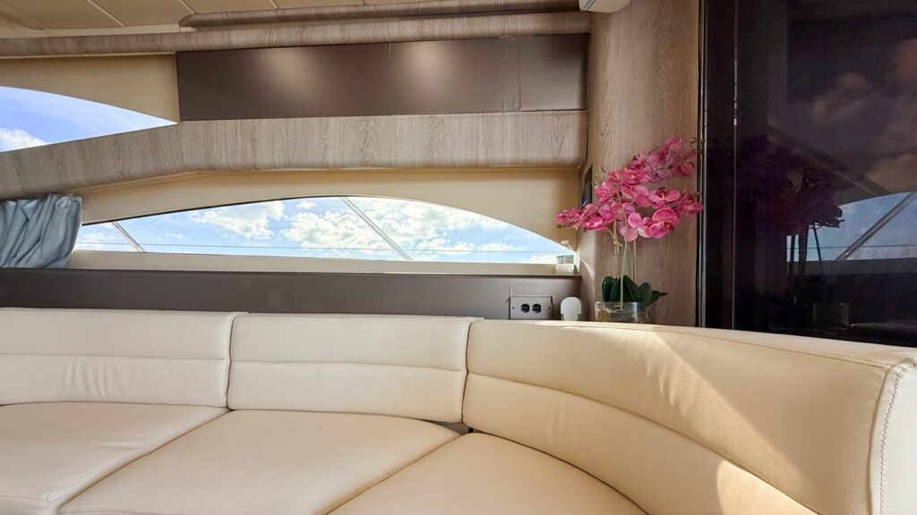 60ft Viking Princess Yacht Rental Miami 👑 | Luxury Flybridge Experience from $1,000 10 %MAlquiler de yates en Miami%