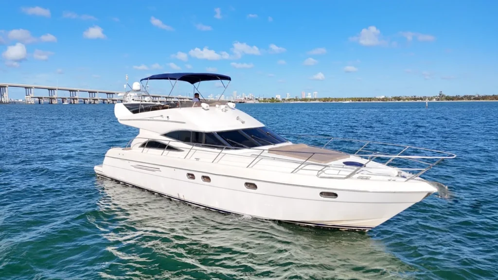 60ft Viking Princess Yacht Rental Miami 👑 | Luxury Flybridge Experience from $1,000 5 %MAlquiler de yates en Miami%