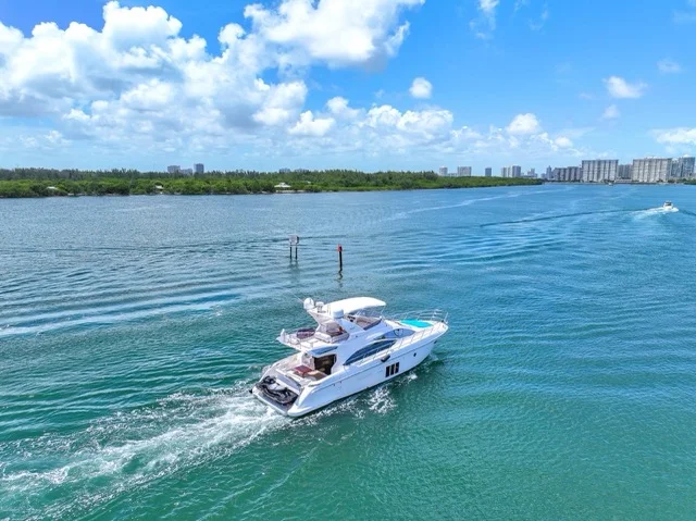 60ft Azimut “LL ON THE ROCKS” 💙 | Miami Party Yacht - Free Hour 1 %MAlquiler de yates en Miami%