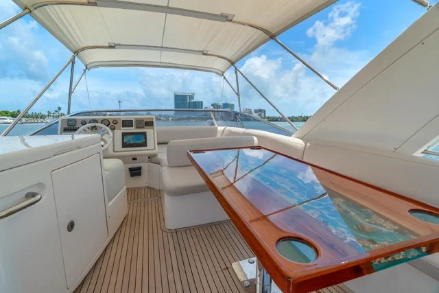 60ft Azimut “LL ON THE ROCKS” 💙 | Miami Party Yacht - Free Hour 9 %MAlquiler de yates en Miami%