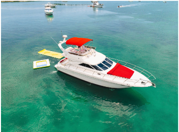 Cheap HORIZON Miami yacht rental for up to 13 guests