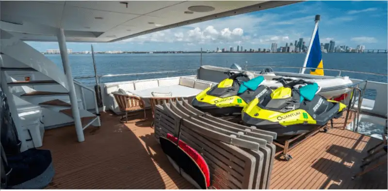 %MAlquiler de yates en Miami%