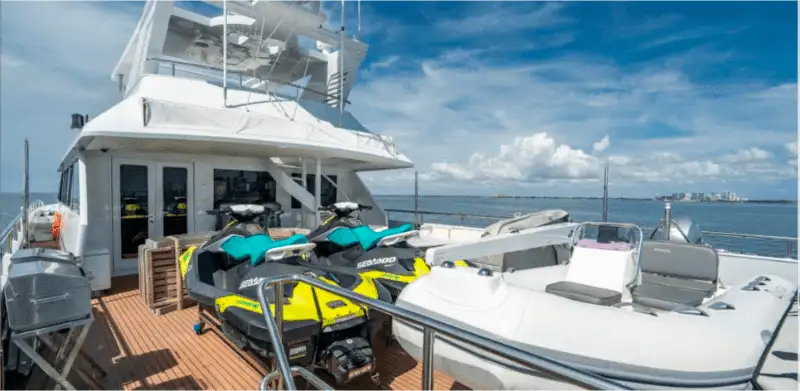 %MAlquiler de yates en Miami%