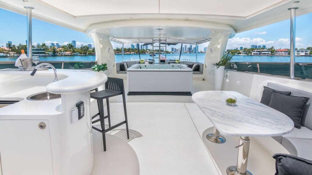 110ft Horizon “Nirvana” Mega Yacht Rental | Miami Beach 🌴 12 %Miami Yacht Rentals%