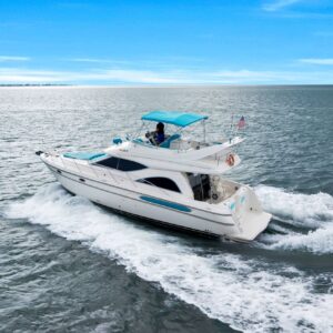 Miami desayuno catering 🍳🥐 Yacht-ready desayuno y brunch menús, pasteles, barras de café y bocados ligeros para charters de la mañana y salidas corporativas. 16 Experiencia de alquiler de yate privado de lujo azul de 50 pies
