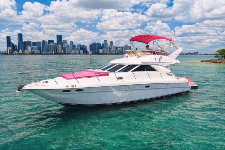 Miami Hourly Yacht Rentals 🚤🌙 | Flexible Hourly Yacht Charters in Miami for Small Groups 181 %Miami Yacht Rentals%