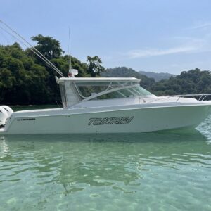 38ft "Teikirisi" Contender Express Boat Rental Panama | Island Adventures$1,500