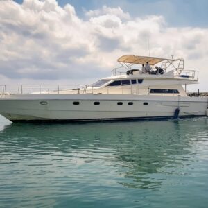 65ft Ferretti "Happy Hour" Yacht Charter Panama | Luxury Boat Rental from $1,500